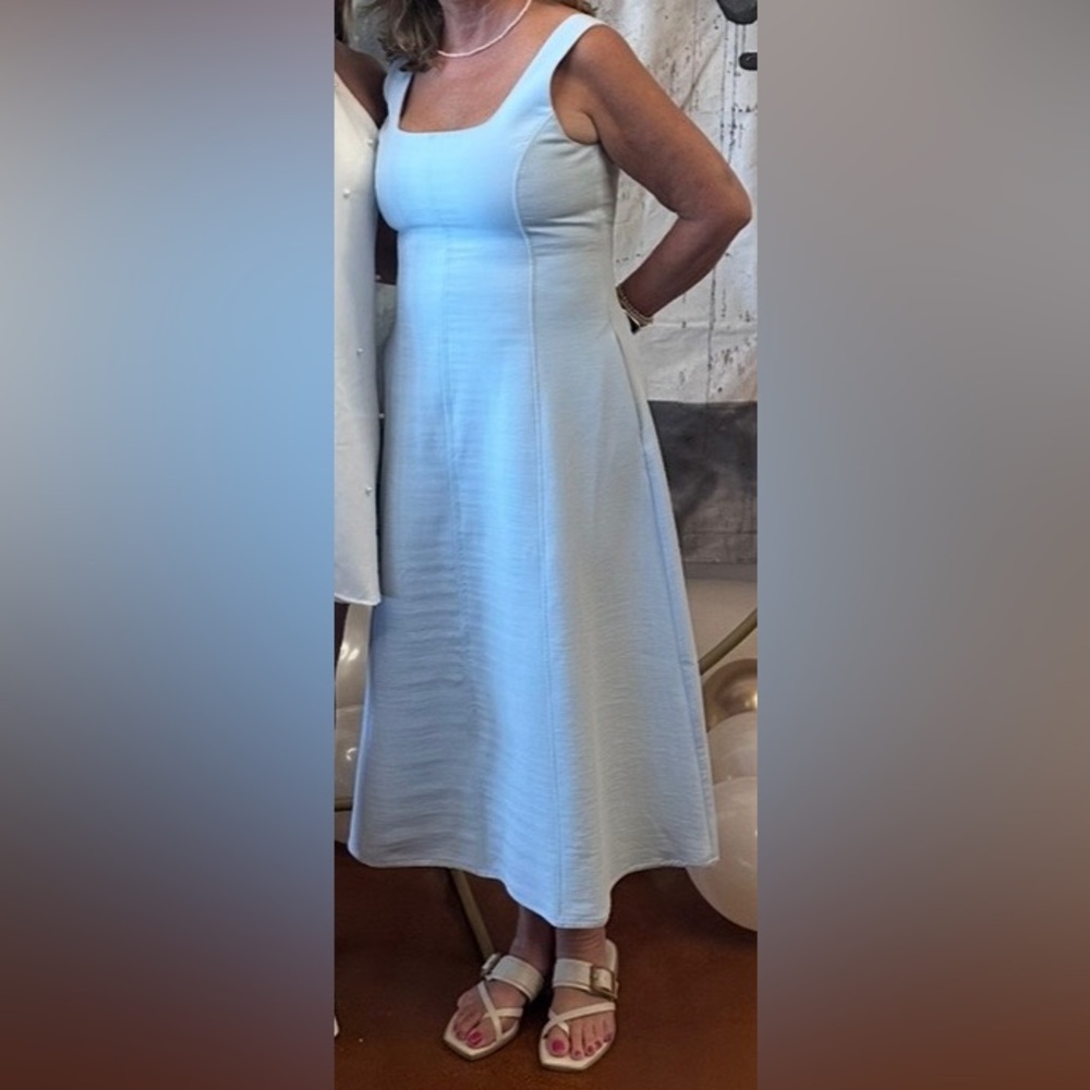JOIE SCOOP NECK FLARE DRESS IN MIST BLUE. Women’s 10. - Picture 4 of 6